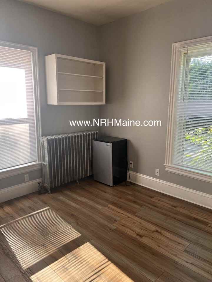 257 Turner St - Photo 2 of 4