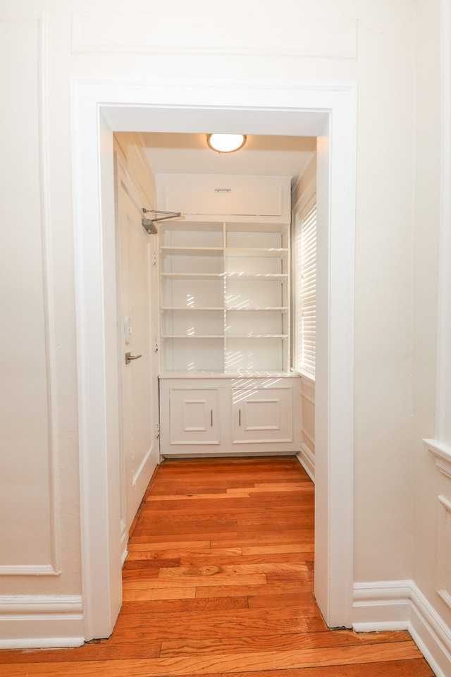 1000 Hinman - Photo 6 of 32