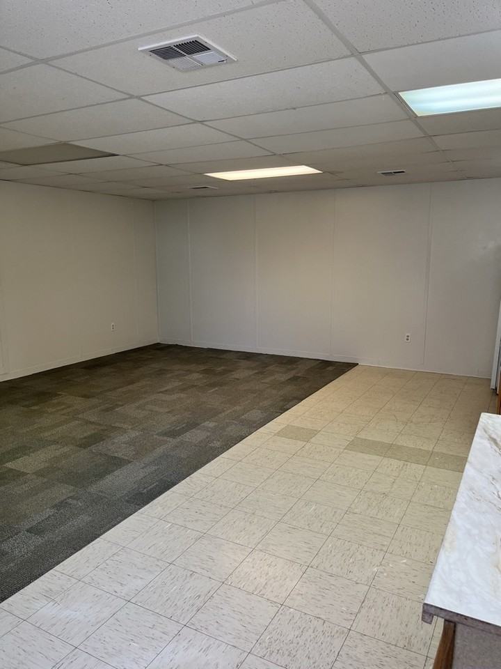 Hammett Haven - Photo 4 of 35