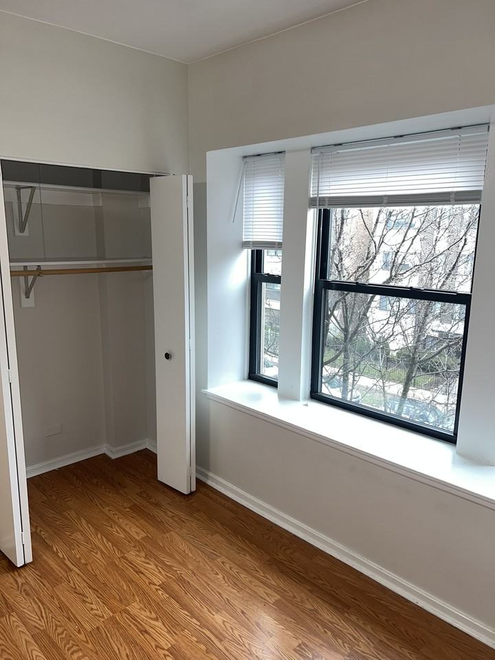 6214 N. Winthrop - Photo 3 of 15