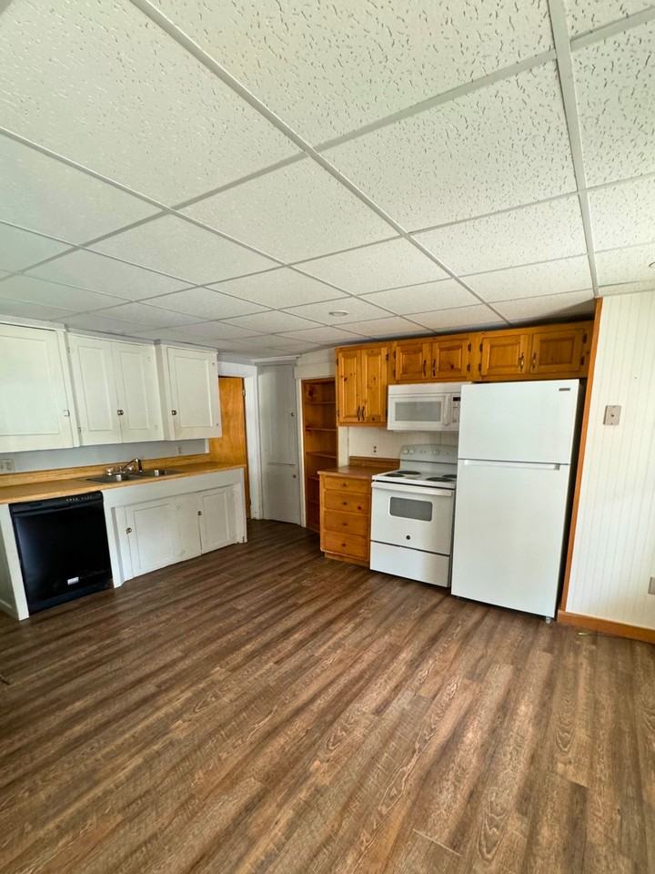 125 Bridge Street - Photo 2 of 5