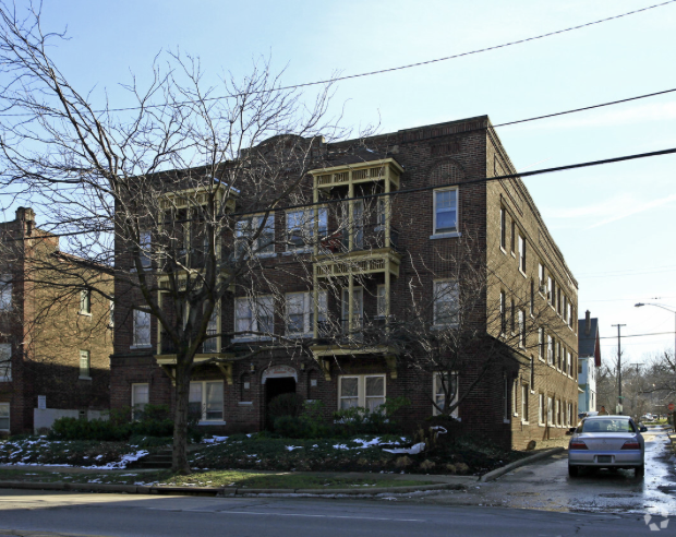 Fairmount V Portfolio - Photo 2 of 50