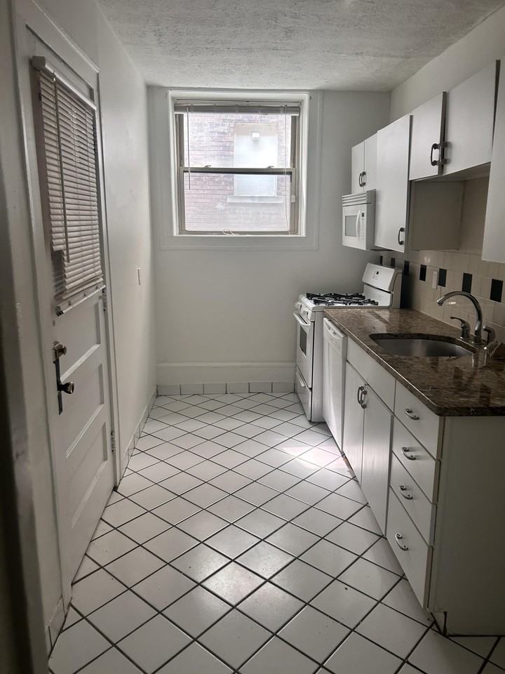 Fairmount V Portfolio - Photo 7 of 50