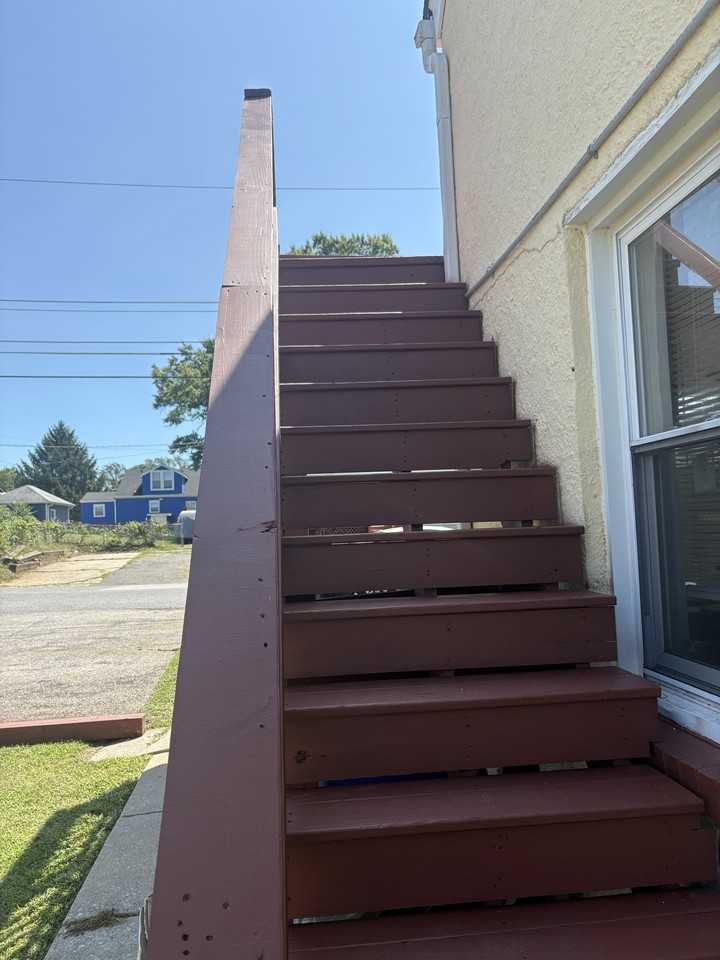 1208 Daniels Avenue - Photo 3 of 12