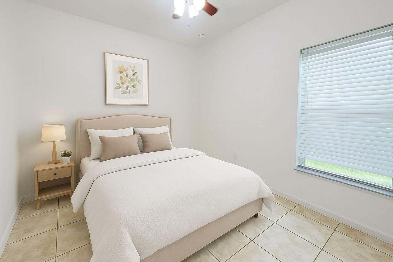 4044 Marina Isle Dr - Photo 5 of 37