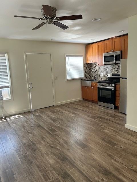 6360 Gentry St #C - Photo 2 of 7