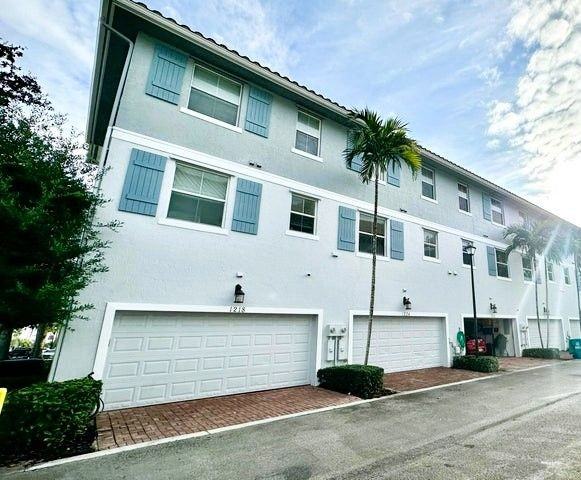 1323 Vía De Pepi - Photo 2 of 8