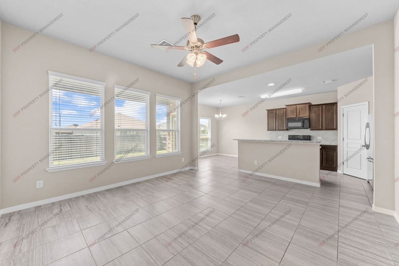 7601 7601 Park Meadow Dr. - Photo 5 of 29