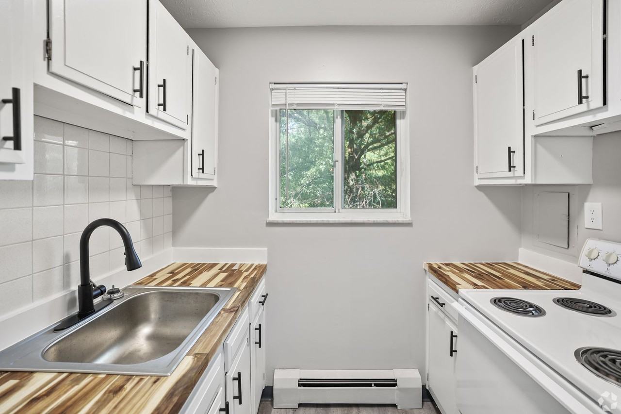 6531 State Road - Photo 4 of 14