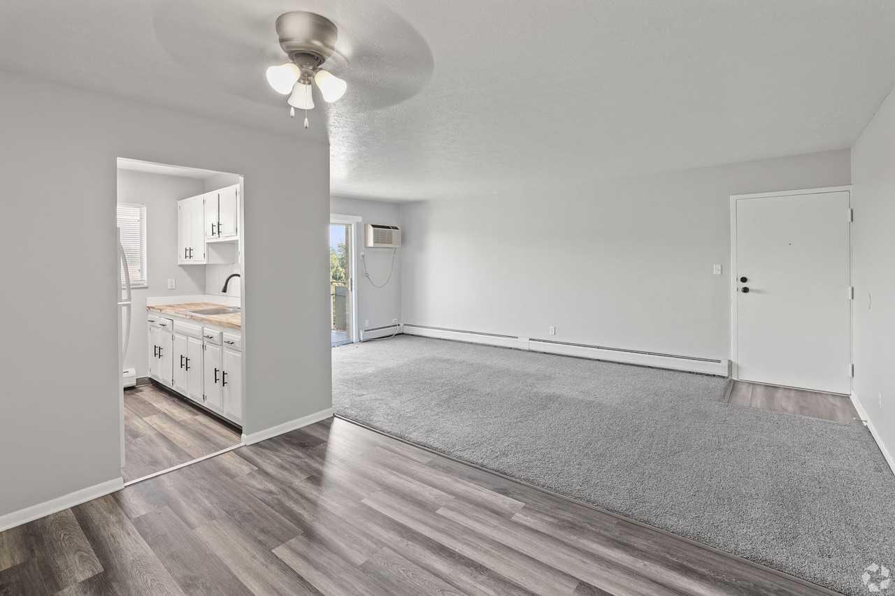 6531 State Road - Photo 5 of 14