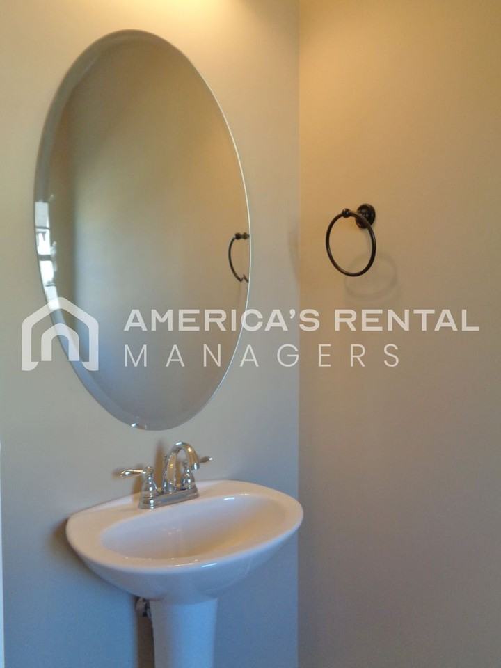 4241 Lochshire Ln - Photo 5 of 21