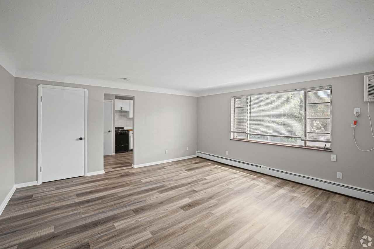 4701 Broadview Road - Photo 2 of 10