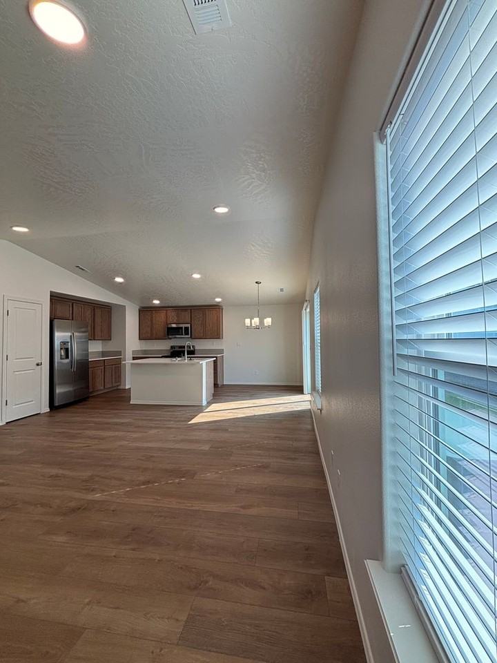 3682 S Quay St - Photo 6 of 19