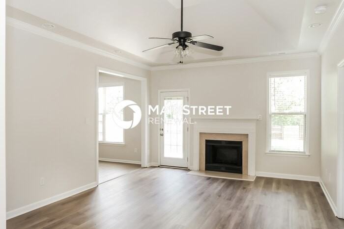 15808 Coldwater Dr - Photo 3 of 16