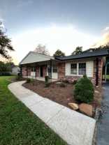 712 Lake Dr - Photo 1 of 1