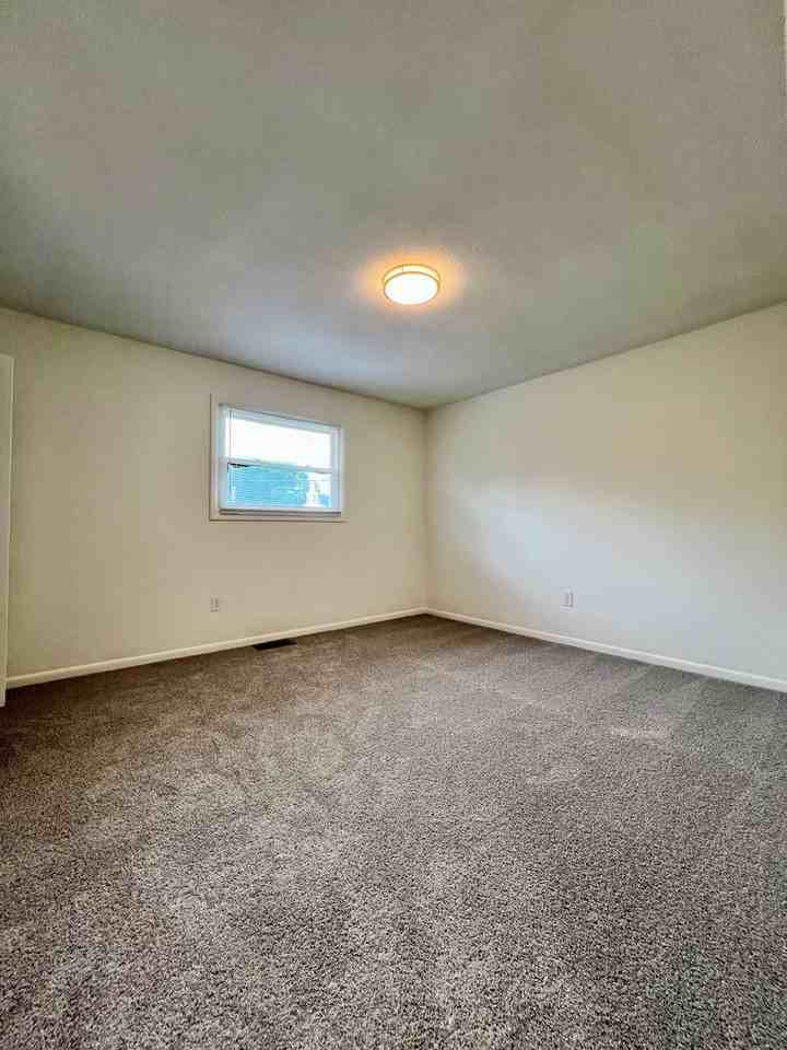 1021 Salisbury Street #B - Photo 4 of 29