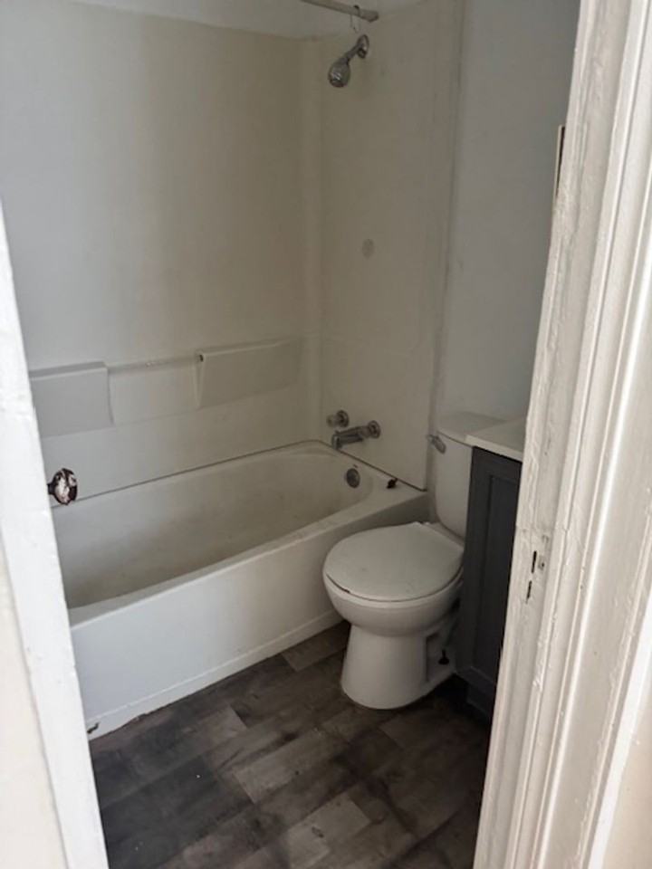 6622 15th Ave - Photo 2 of 9