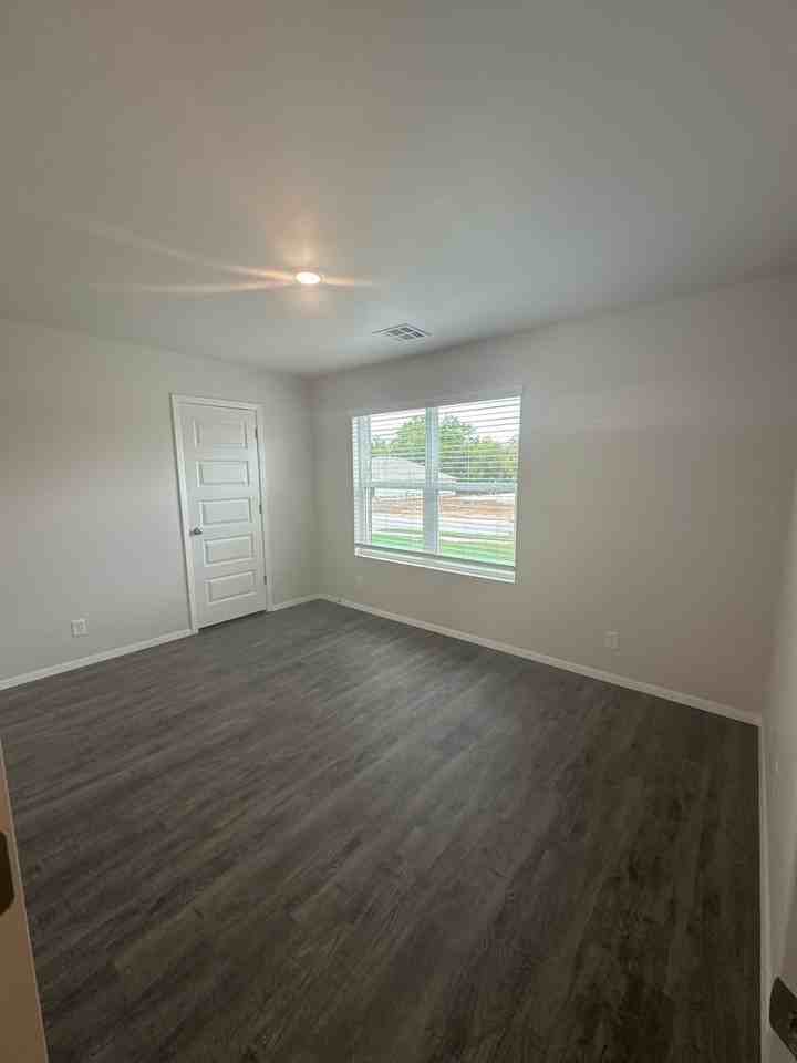 8201 E Oakland St - Photo 7 of 18