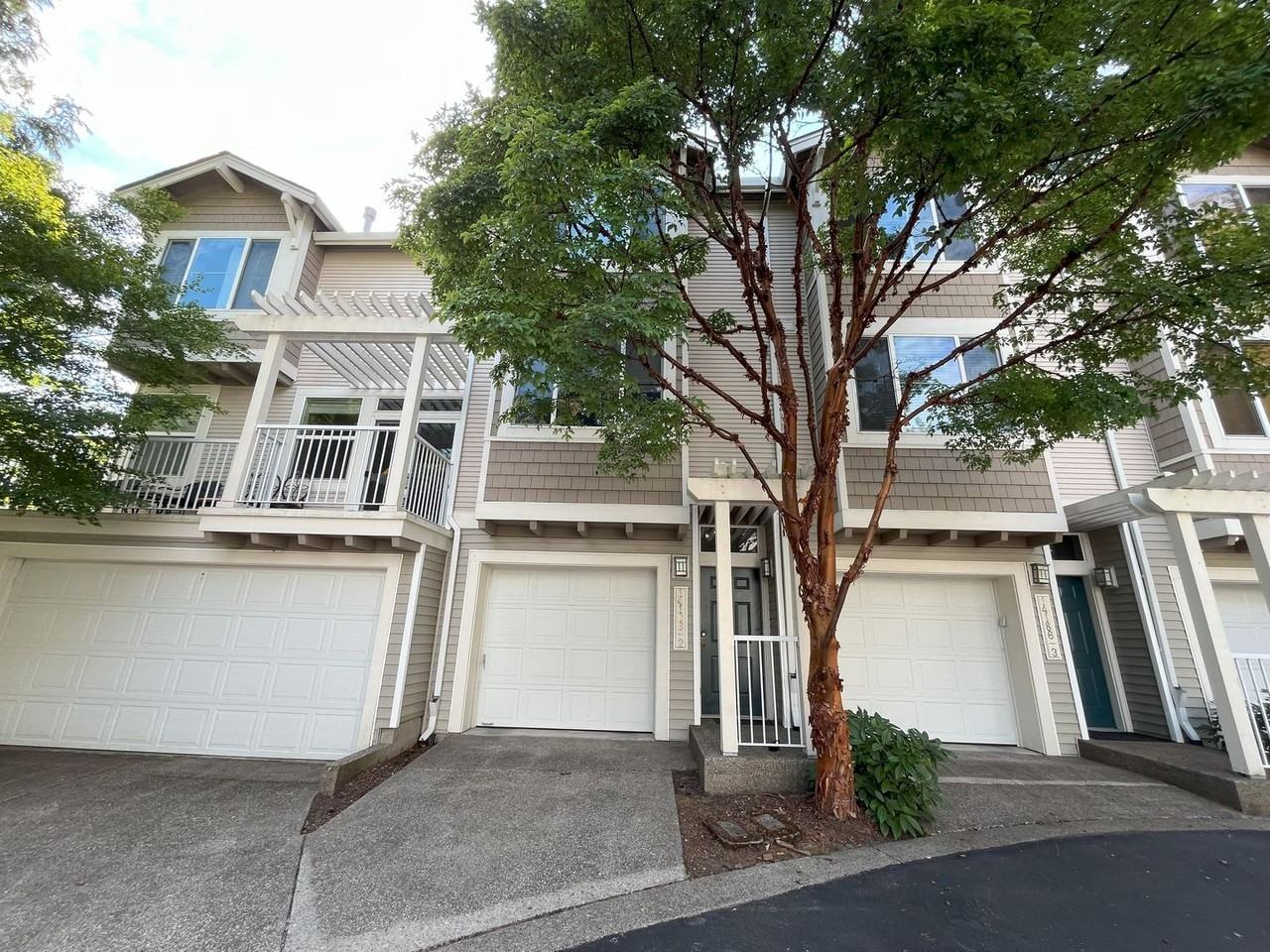 14186 Sw Barrows Rd #2