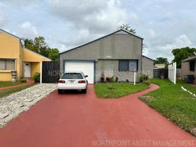 2410 Sw 87th Ter - Photo 1 of 1