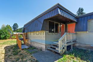 2422 N 8th St - Photo 1 of 1