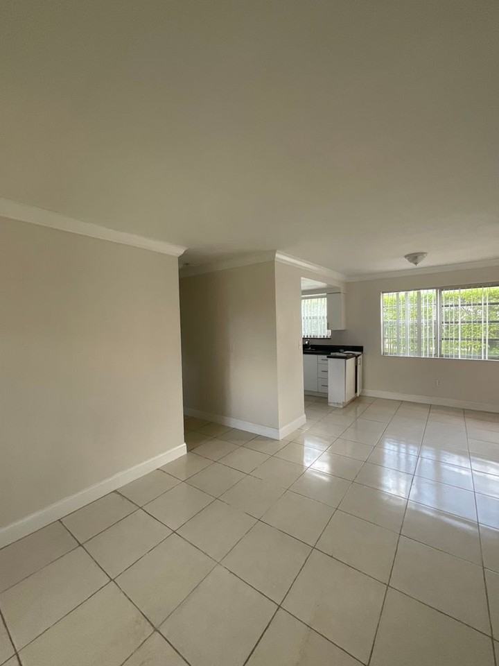 11605 Canal Dr - Photo 6 of 10