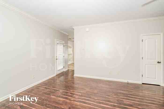 411 Odum Rd - Photo 3 of 16