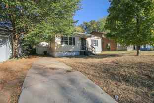 127 N New Haven Ave - Photo 1 of 1