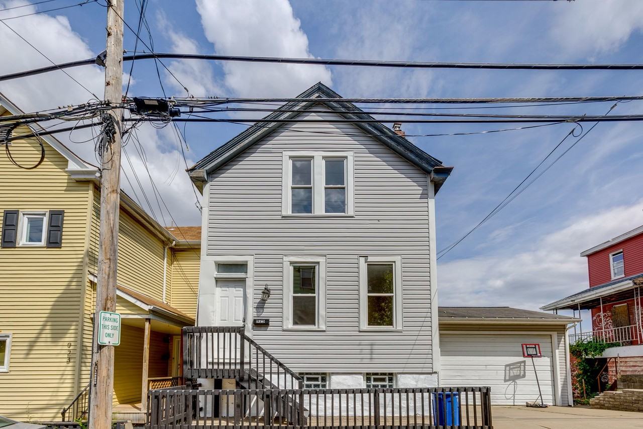 925 Manton Way - Photo 5 of 37