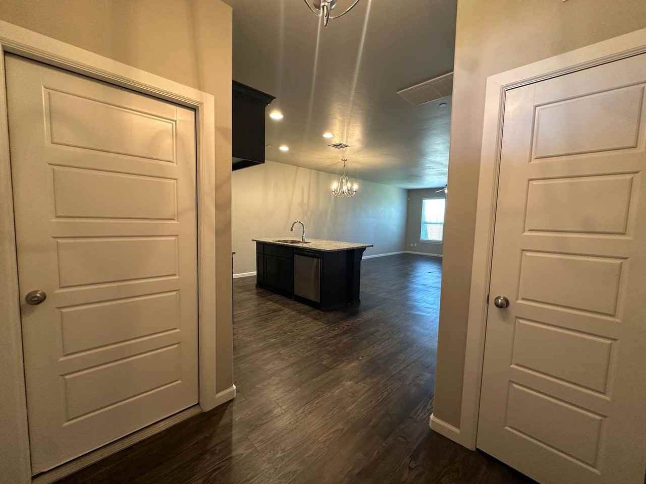 729 Sw 14th St - Photo 3 of 33