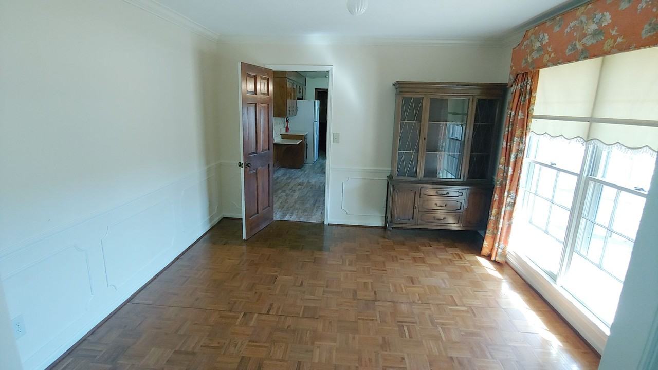 4750 Heatherwood Dr - Photo 6 of 16