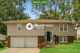 11518 Manchester Ave - Photo 1 of 1