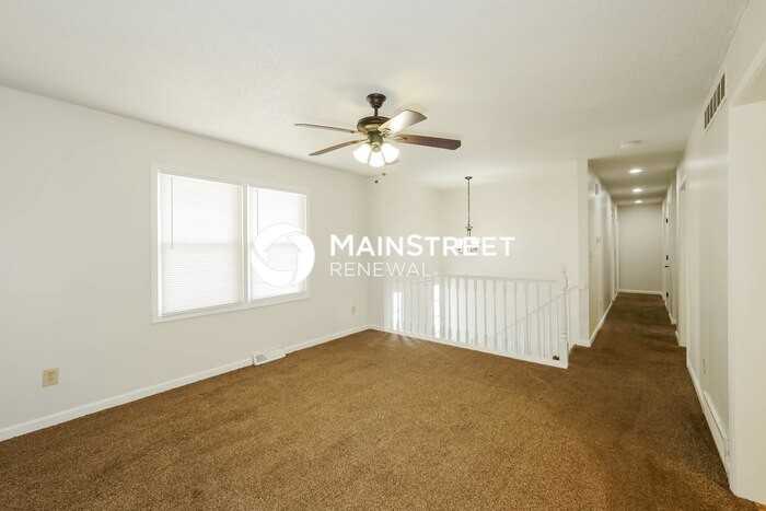 11518 Manchester Ave - Photo 2 of 18