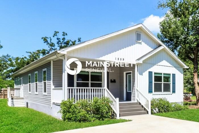 1559 13th St S - Photo 2 of 16