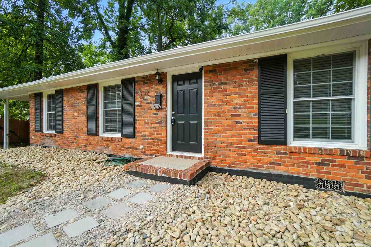 332 Seneca Pl - Photo 3 of 36