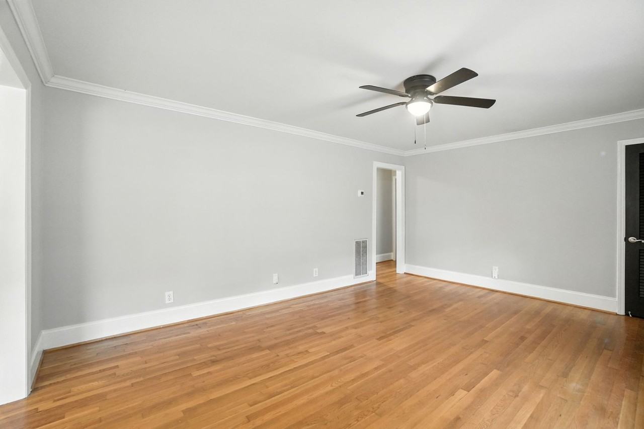 332 Seneca Pl - Photo 6 of 36