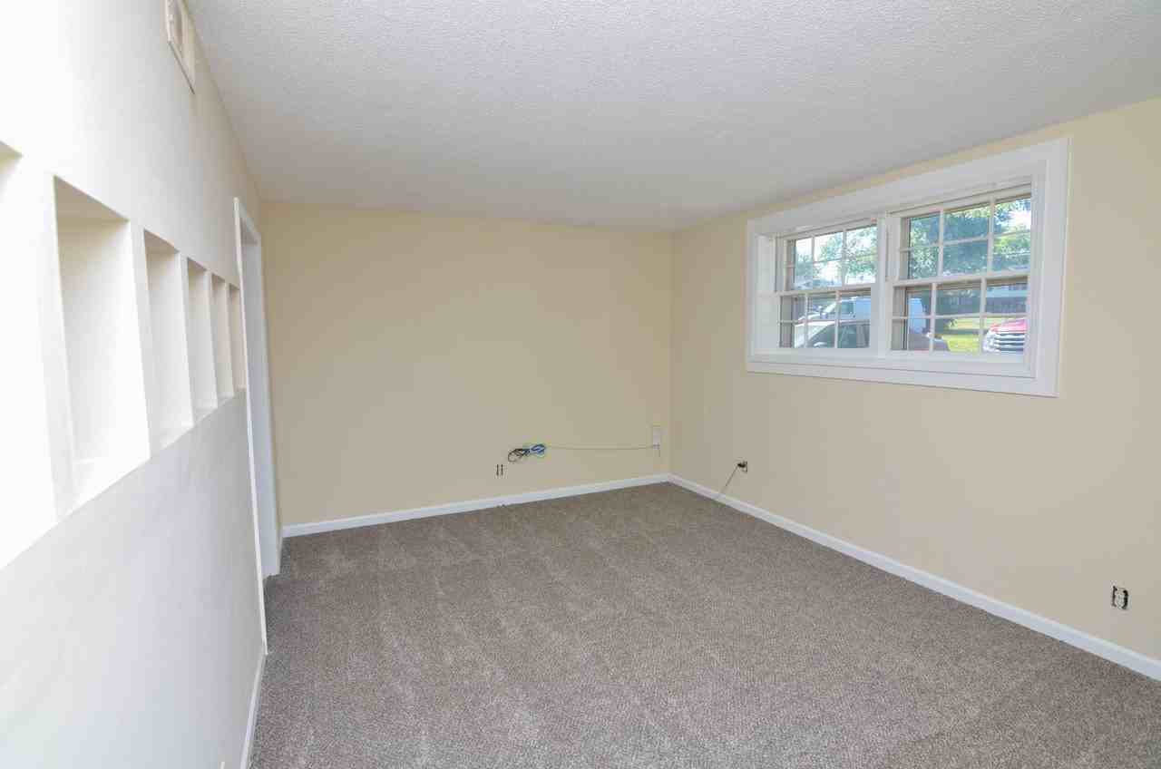 708 Heidi Ct - Photo 2 of 13