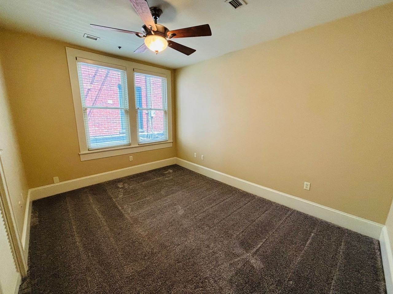 115 College Ave - Photo 7 of 14