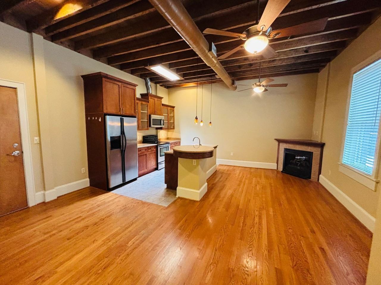 115 College Ave - Photo 2 of 9