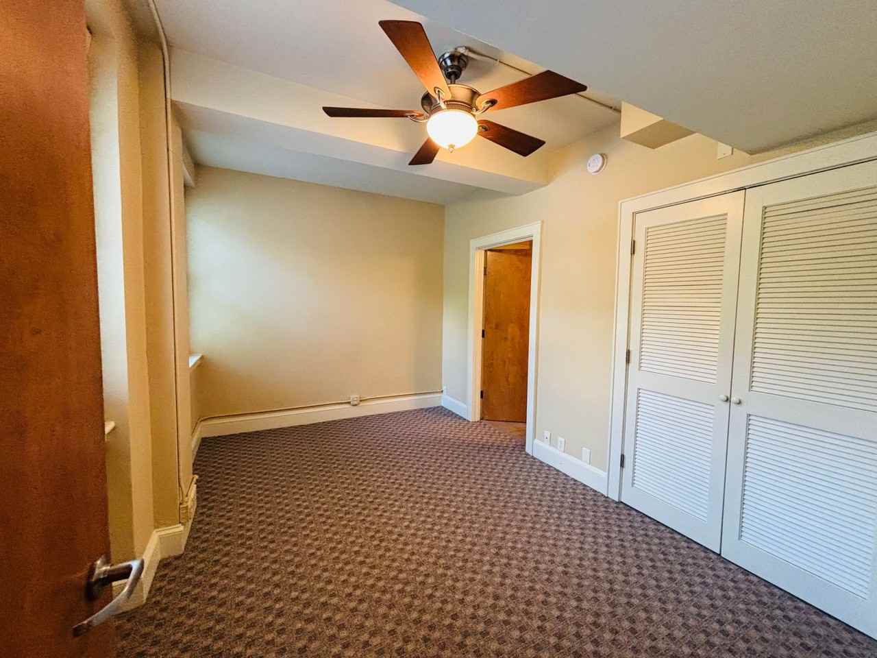115 College Ave - Photo 6 of 10