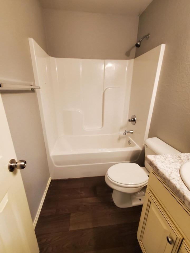 1711 S Jackson Street - Photo 2 of 7