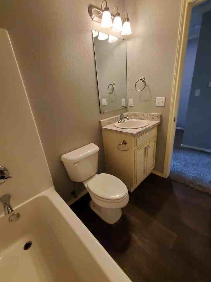 1711 S Jackson Street - Photo 3 of 7