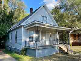 featured image of 1024 N 11th St