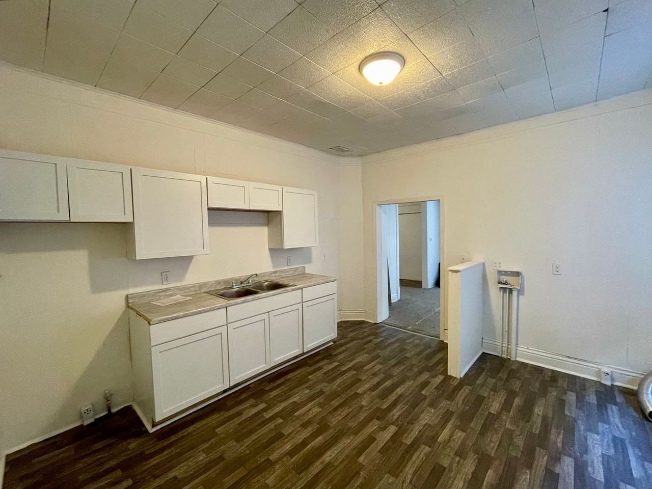 1024 N 11th St - Photo 2 of 14