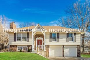 7318 Nw 77th Ter - Photo 1 of 1