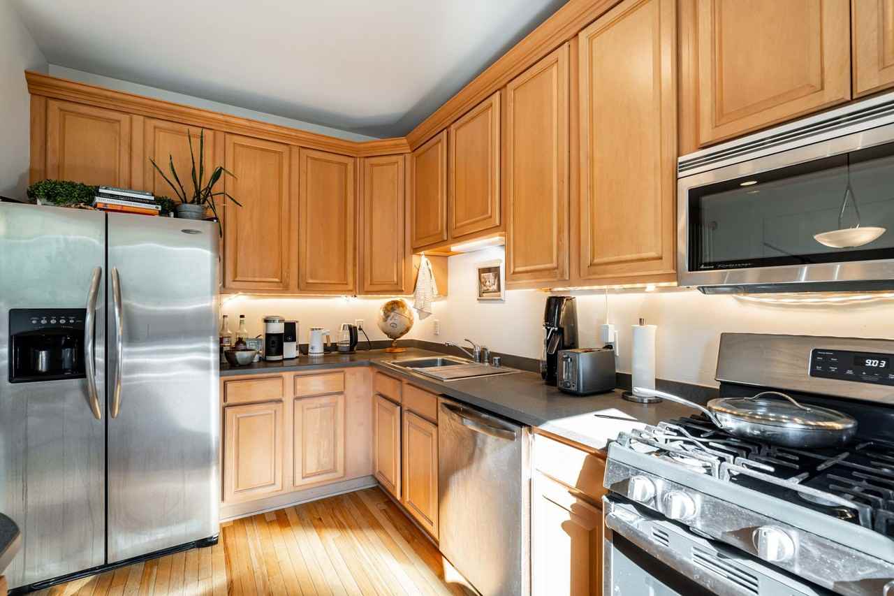 5521 3rd Ave - Photo 6 of 42