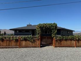 2540 N Astor Ave - Photo 1 of 1