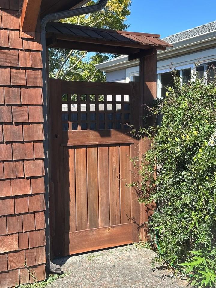 1658 10th Street #A - Photo 3 of 31