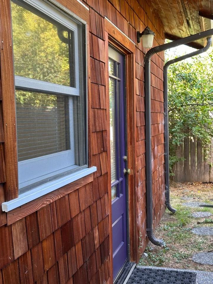 1658 10th Street #A - Photo 5 of 31