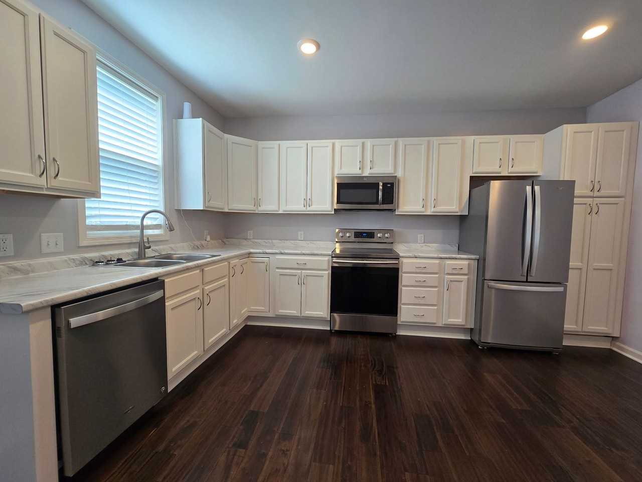 1645 Iliff Ave - Photo 6 of 20